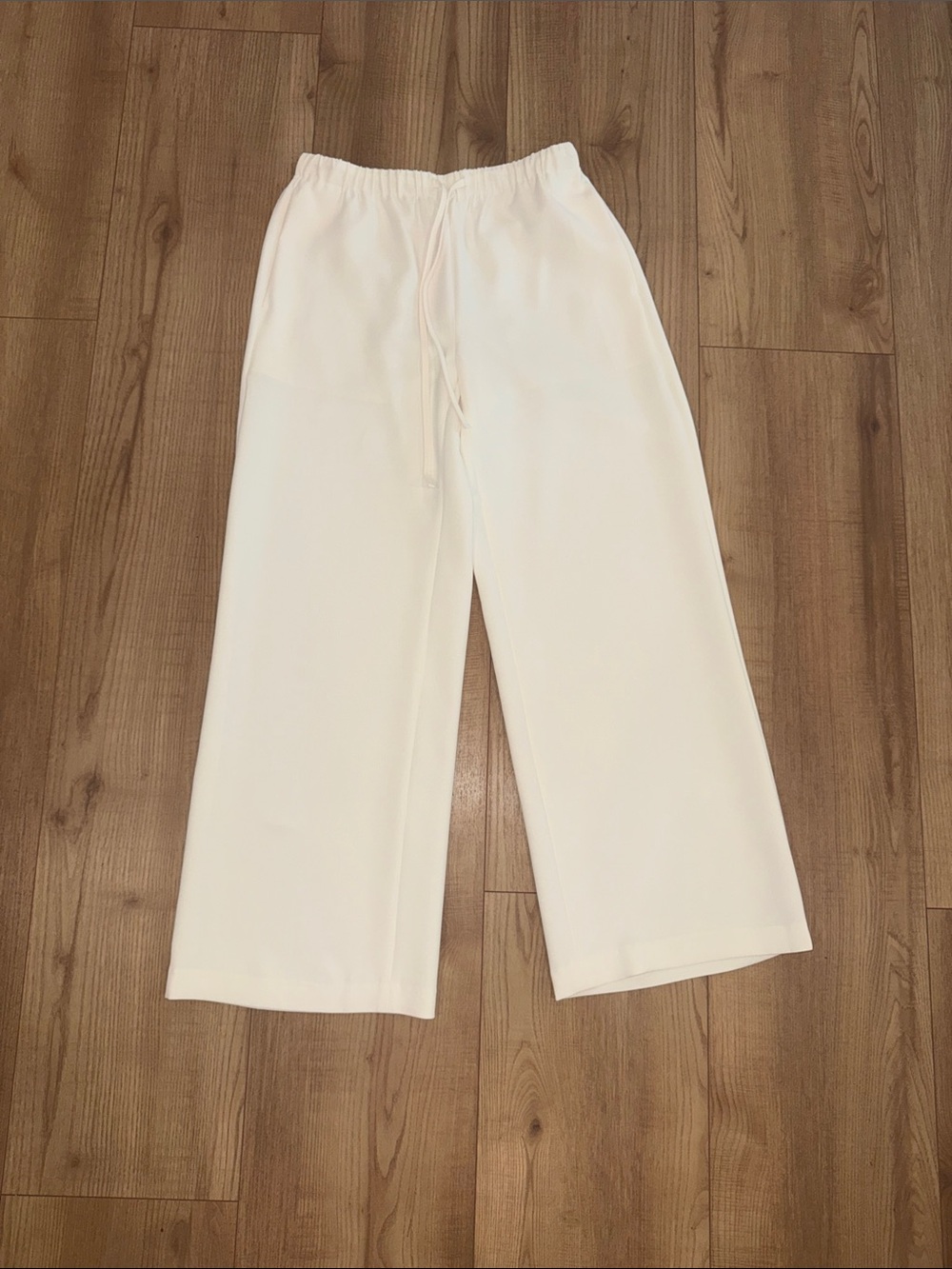 Wide-Leg Drawstring Pants in Cream